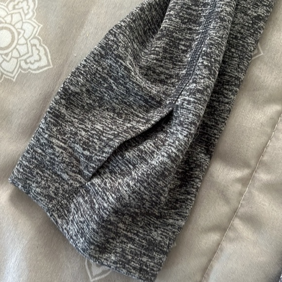 NIKE Running - Dri Fit 1/4 Zip Gray Running Top - Size M Like New Condition - Picture 3 of 7